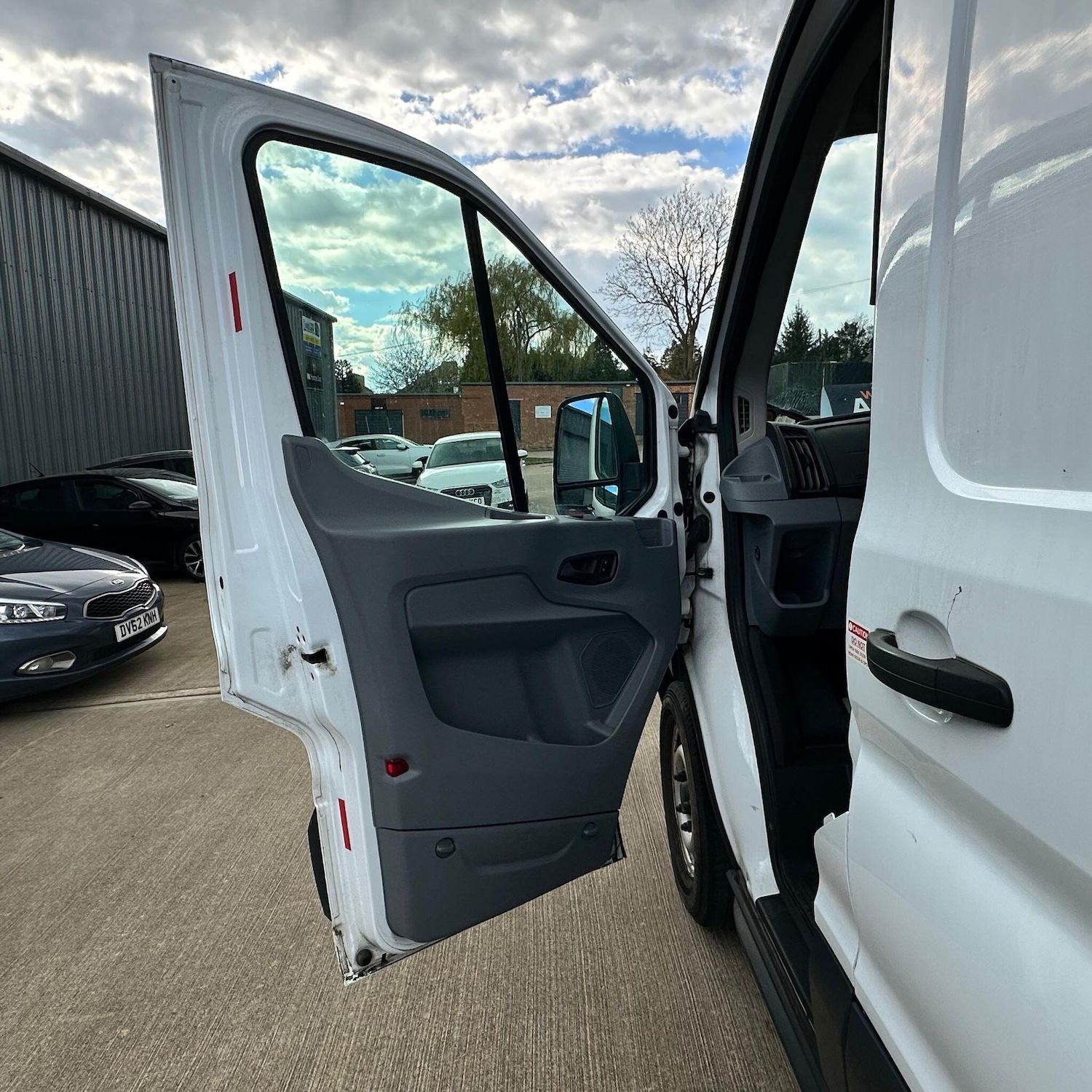 Used Ford Transit 2018 for sale - 78086080: Photo 43