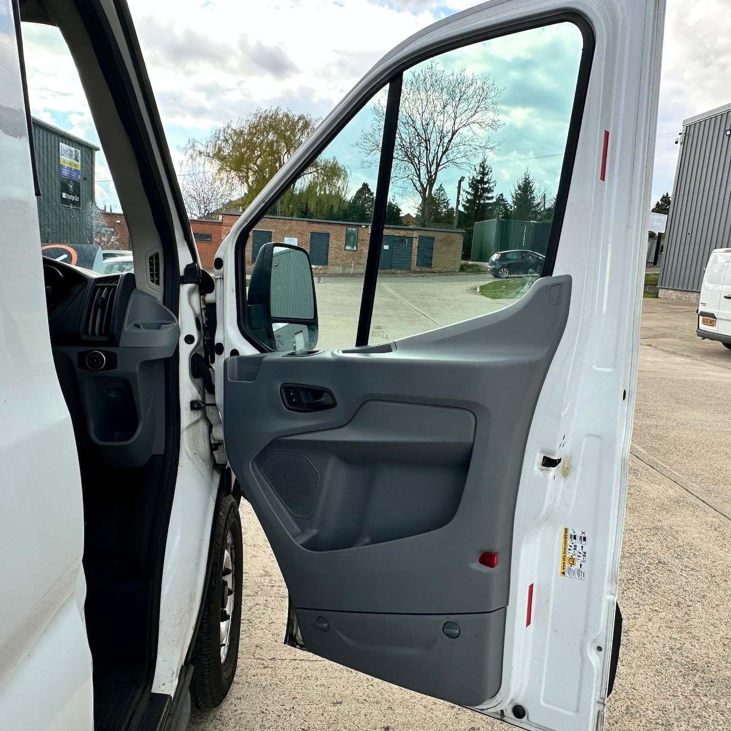 Used Ford Transit 2018 for sale - 78086080: Photo 44