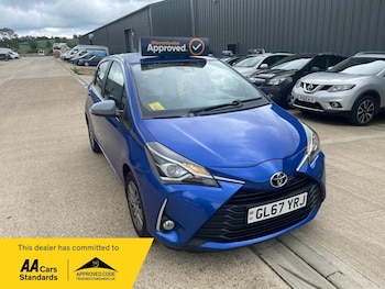 Used Toyota Yaris 2017 for sale - 78830282: Photo