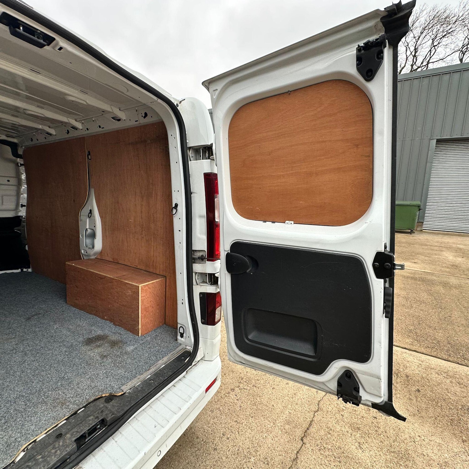 Used Vauxhall Vivaro 2017 for sale - 78071832: Photo 31