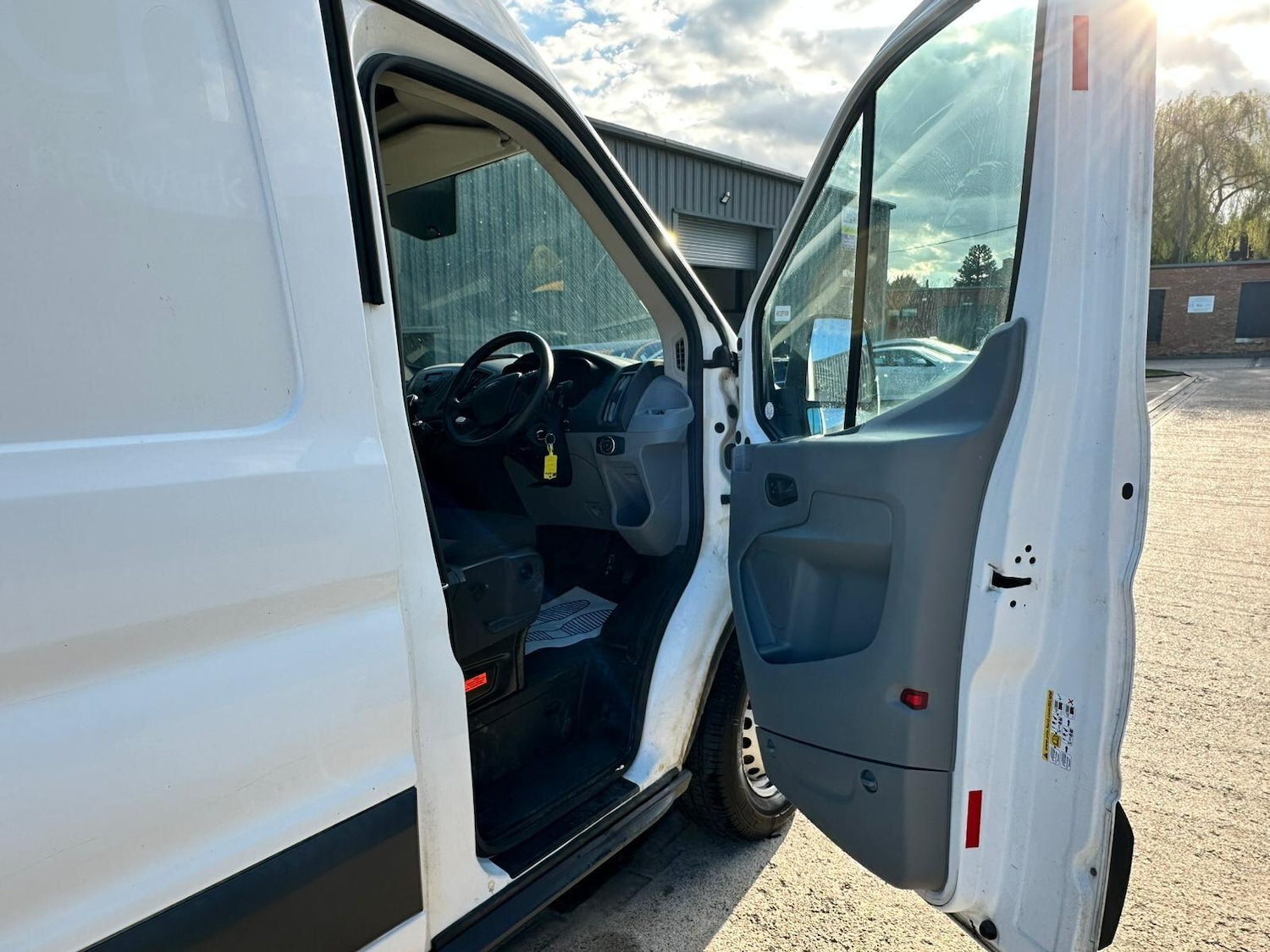 Used Ford Transit 2018 for sale - 78087141: Photo 44