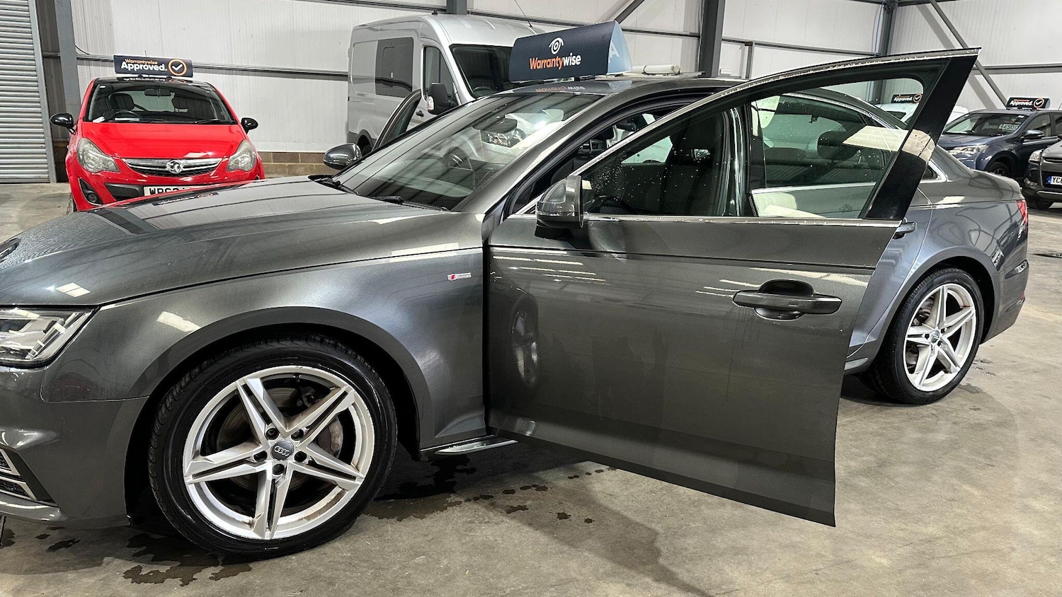 Used Audi A4 2016 for sale - 78072636: Photo 3