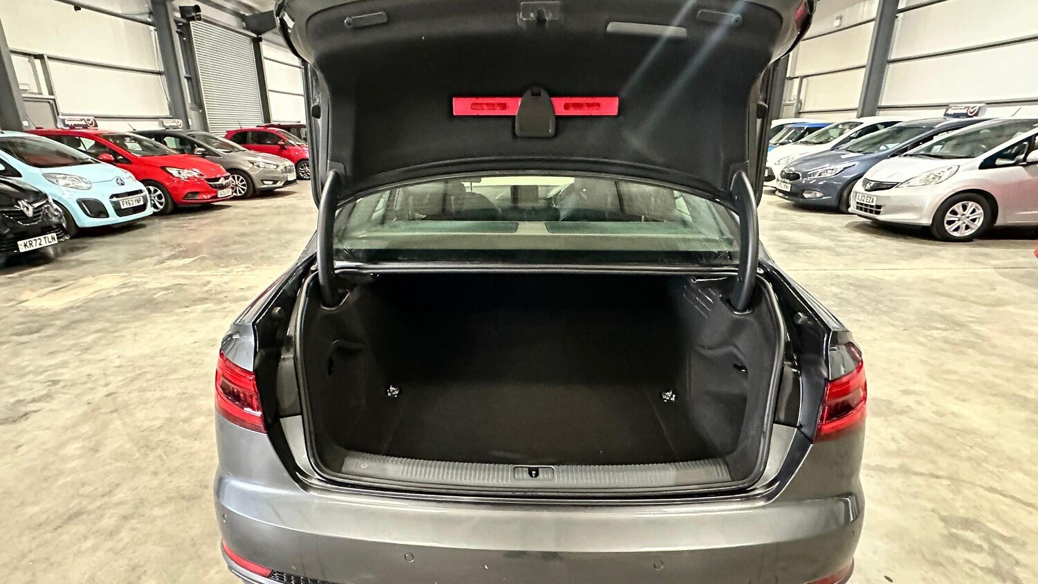 Used Audi A4 2016 for sale - 78072636: Photo 37