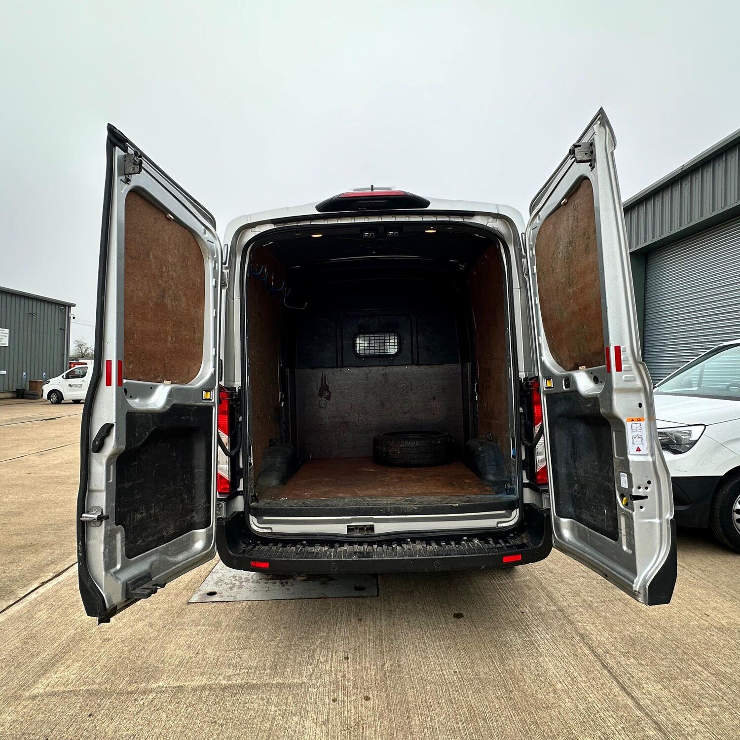 Used Ford Transit 2020 for sale - 78072330: Photo 31