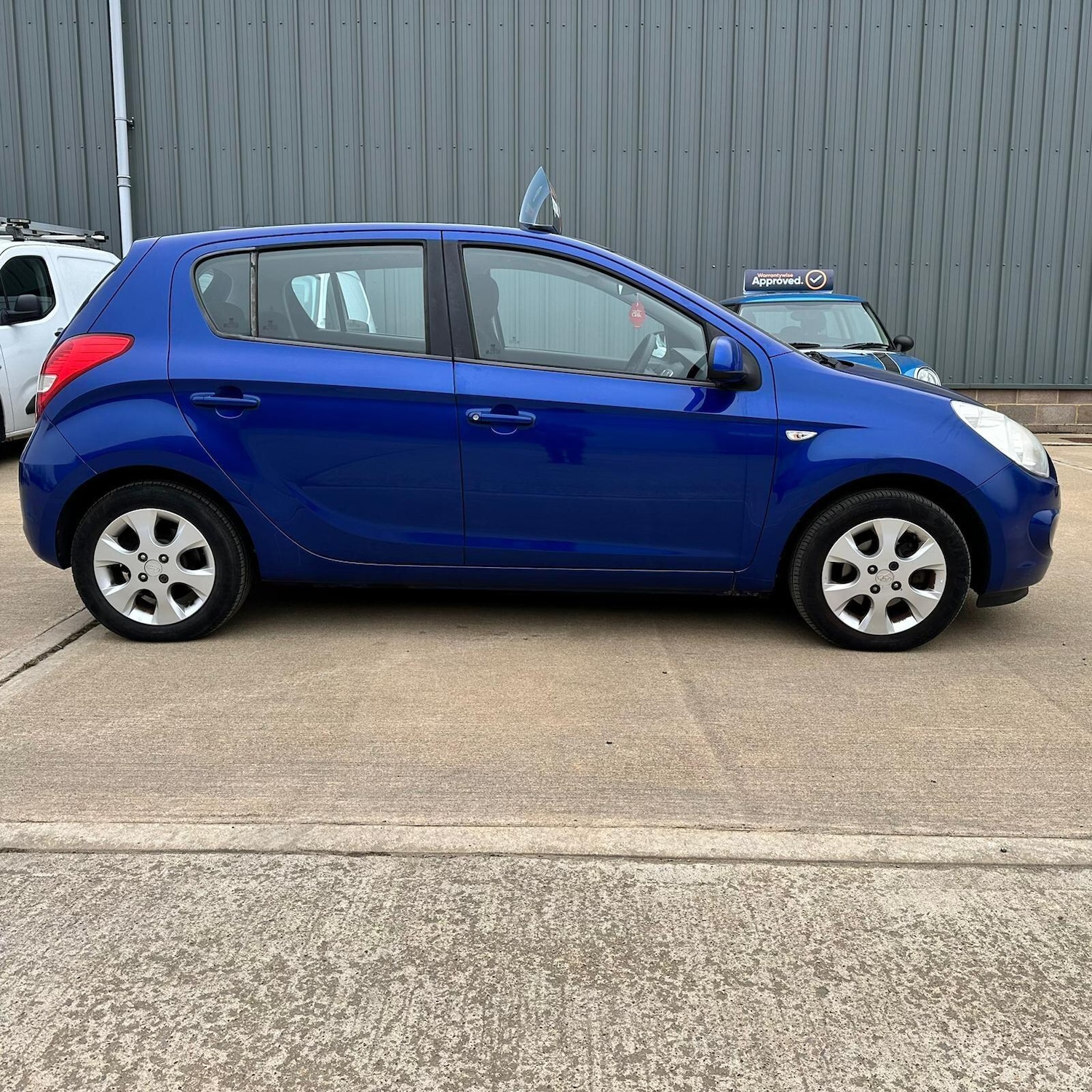 Used Hyundai i20 2010 for sale - 78072803: Photo 11