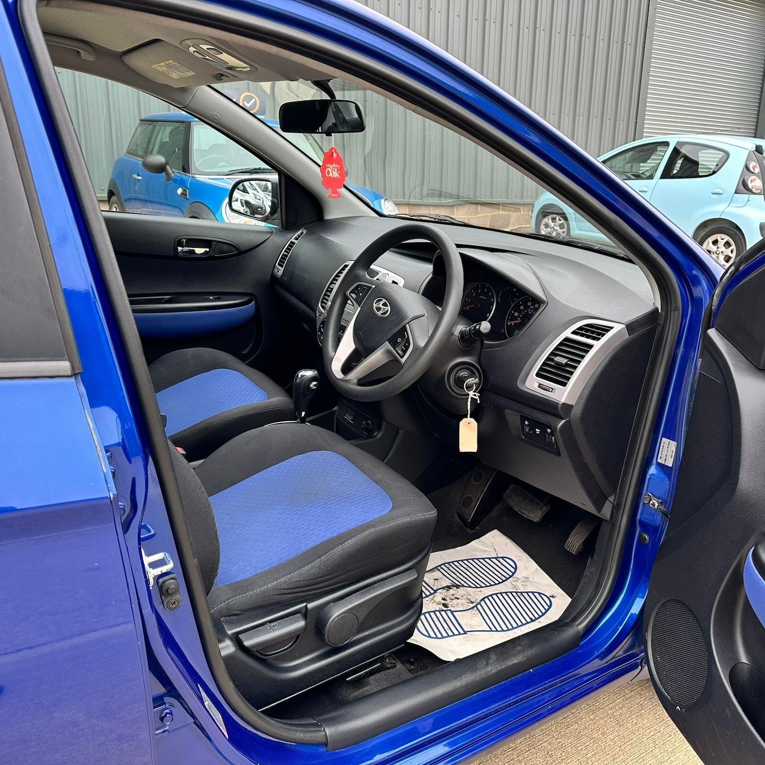 Used Hyundai i20 2010 for sale - 78072803: Photo 18