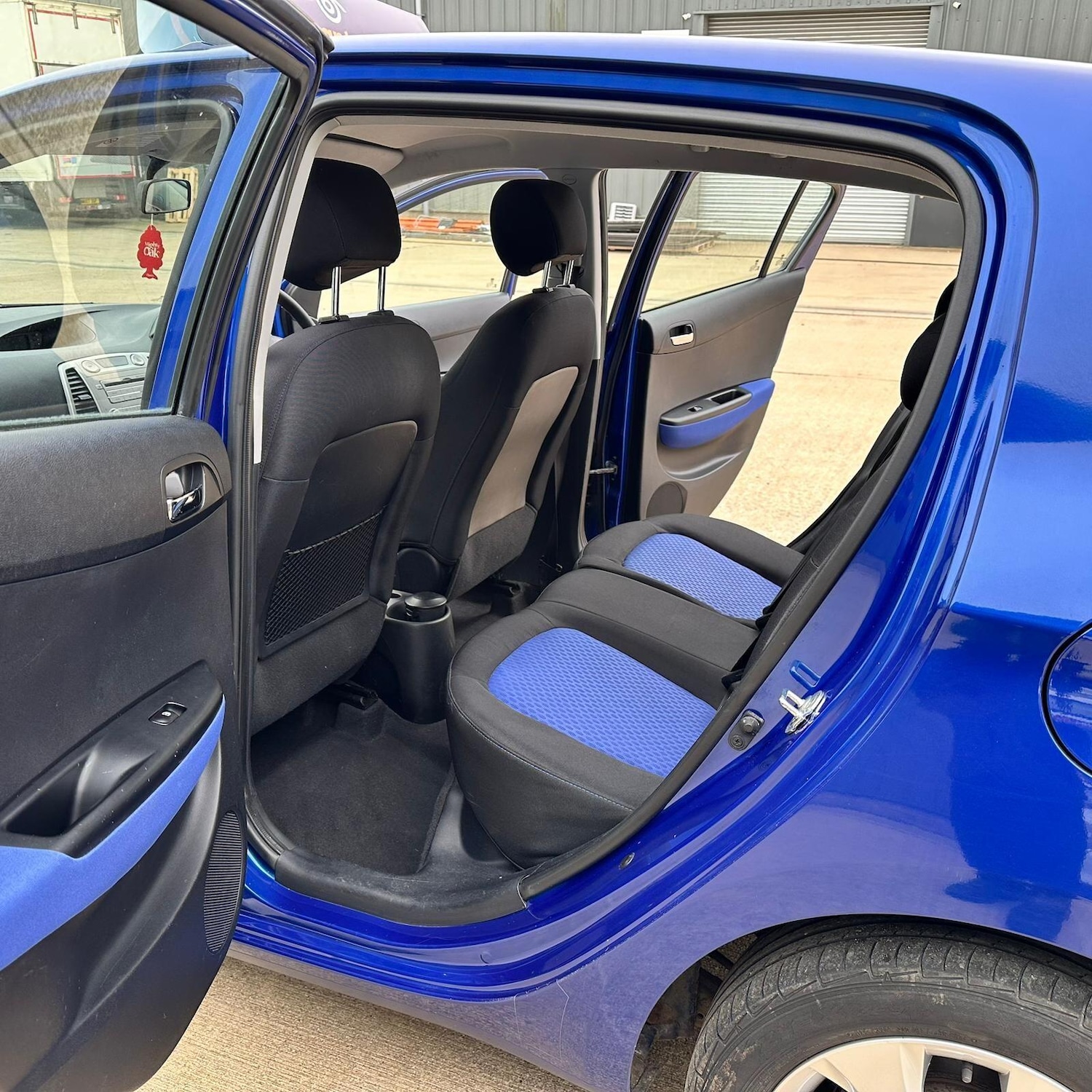 Used Hyundai i20 2010 for sale - 78072803: Photo 19