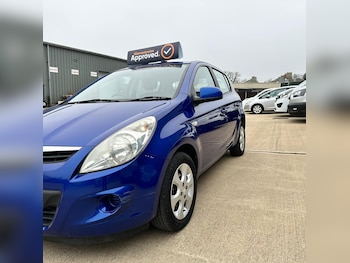 Used Hyundai i20 2010 for sale - 78072803: Photo