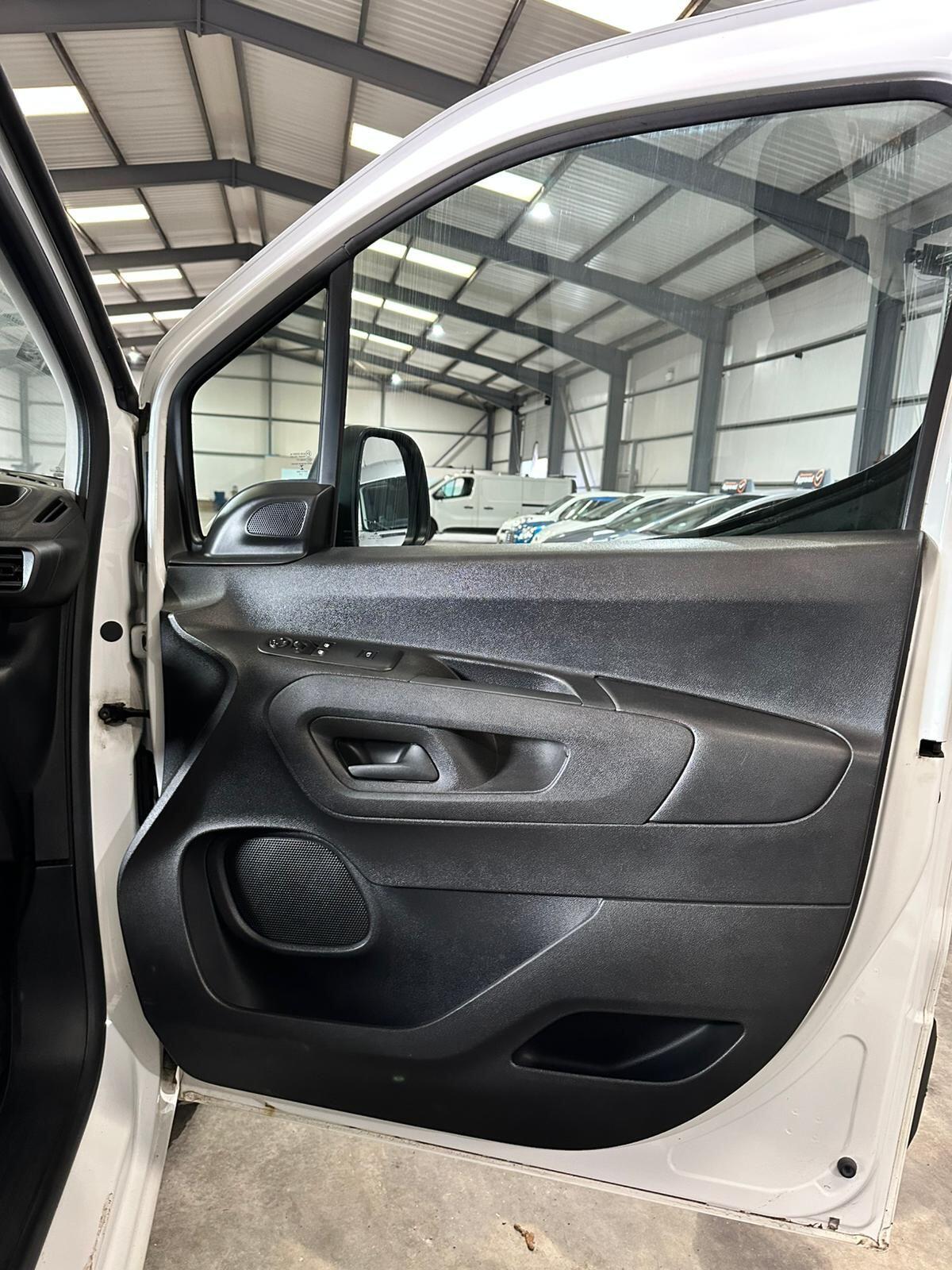 Used Vauxhall Combo 2020 for sale - 78072633: Photo 21
