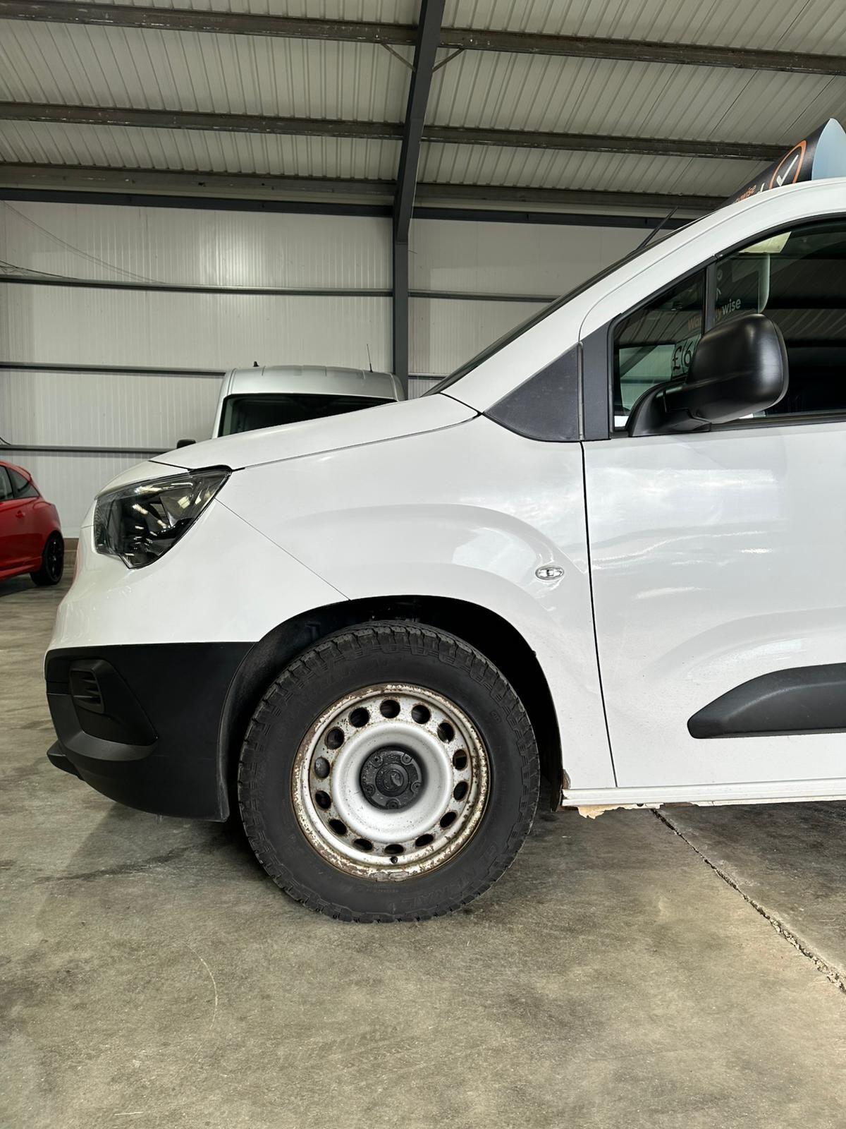 Used Vauxhall Combo 2020 for sale - 78072633: Photo 4