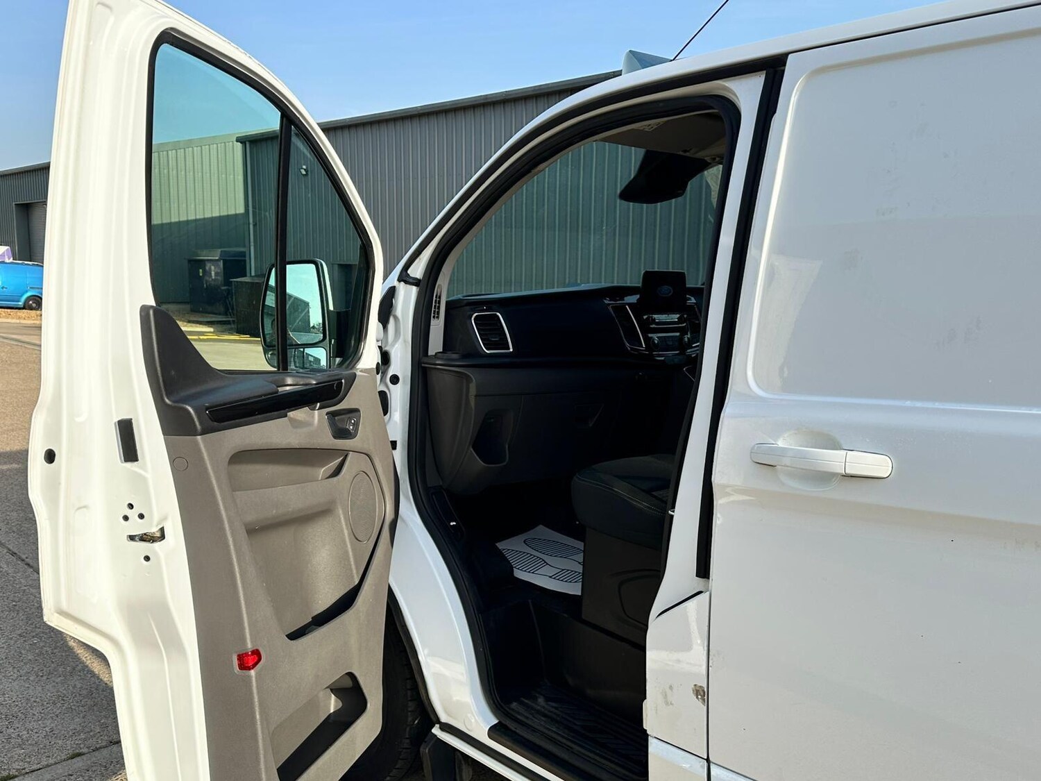 Used Ford Transit Custom 2019 for sale - 78184401: Photo 4