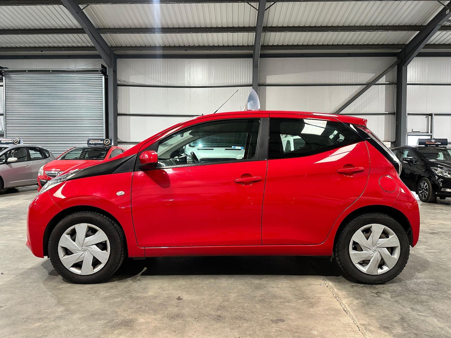 Used Toyota AYGO 2018 for sale - 78072162: Photo 11