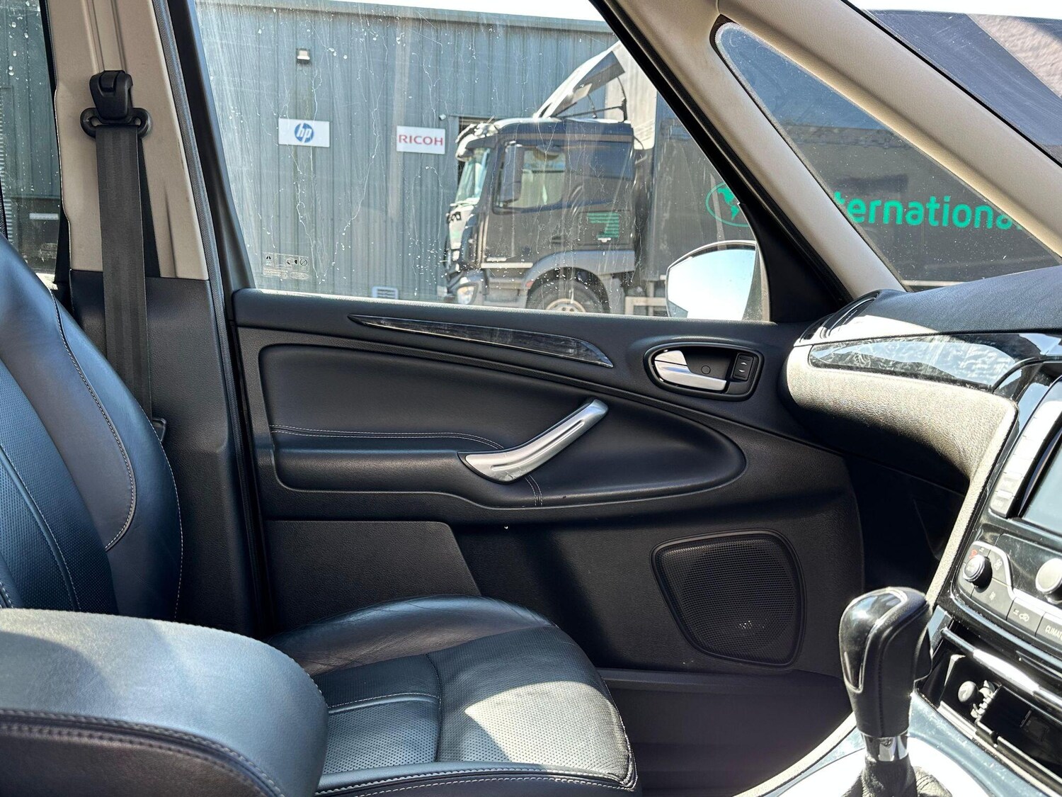 Used Ford Galaxy 2010 for sale - 78073259: Photo 16