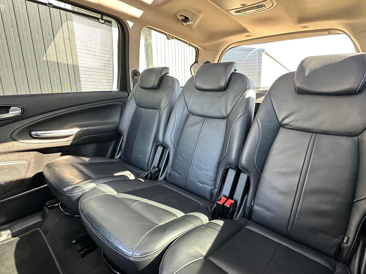 Used Ford Galaxy 2010 for sale - 78073259: Photo 25