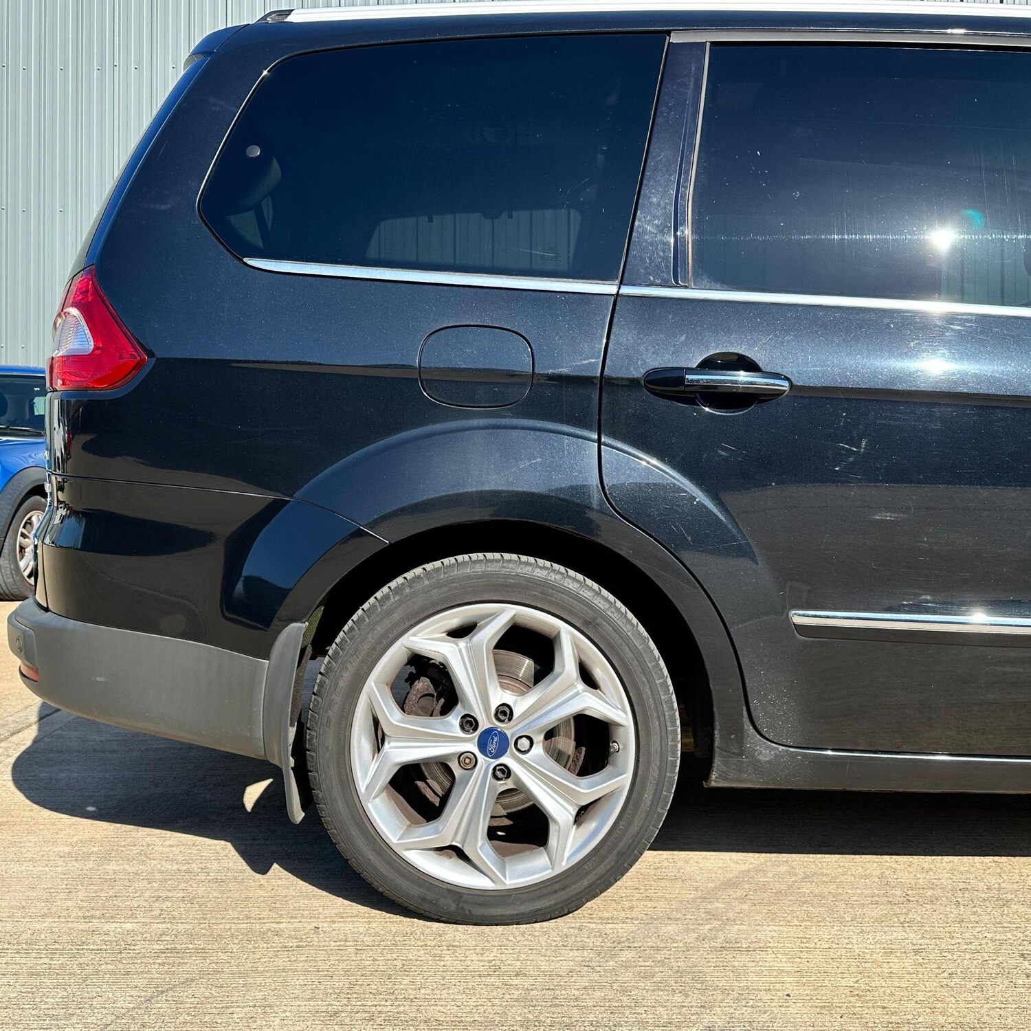 Used Ford Galaxy 2010 for sale - 78073259: Photo 41