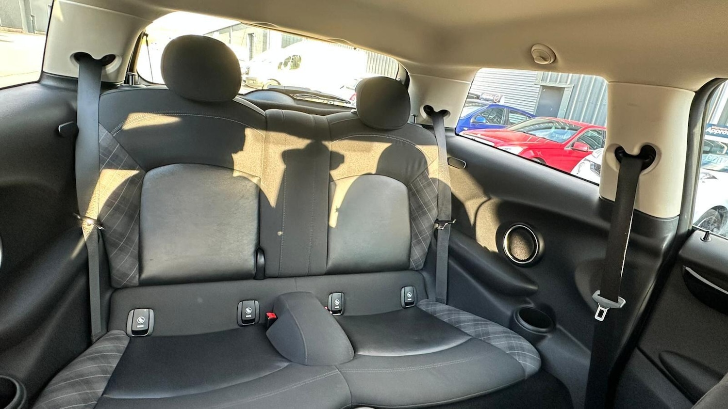 Used MINI Hatch 2015 for sale - 78087138: Photo 25