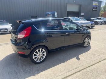 Used Ford Fiesta 2016 for sale - 79553174: Photo