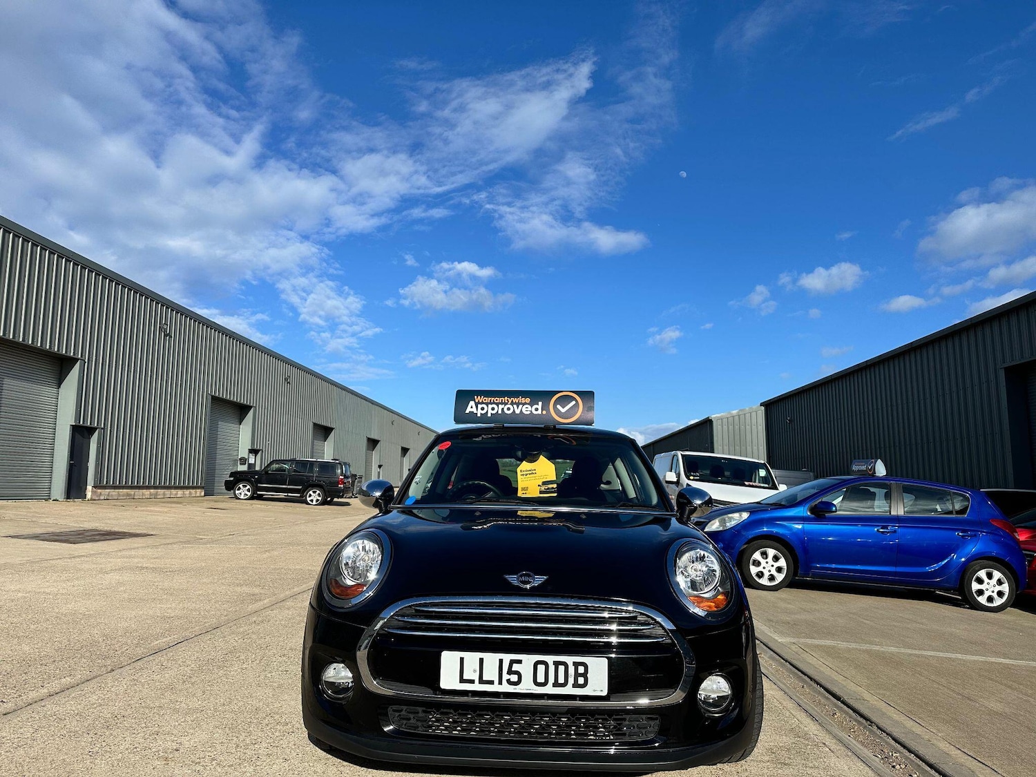 Used MINI Hatch 2015 for sale - 78073100: Photo 2