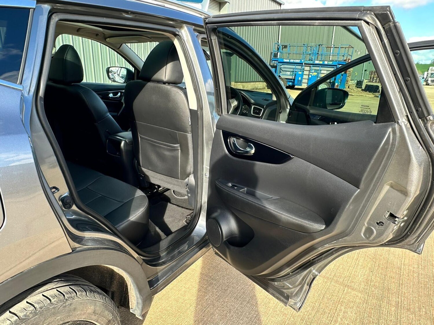 Used Nissan Qashqai 2016 for sale - 78072620: Photo 32