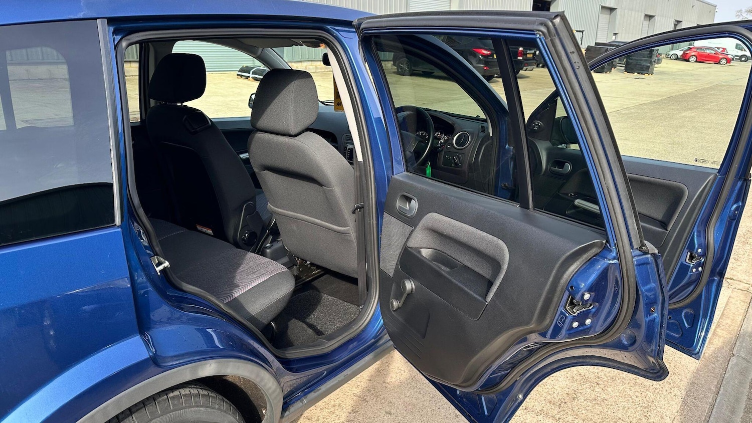 Used Ford Fusion 2009 for sale - 78073104: Photo 28