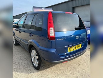 Used Ford Fusion 2009 for sale - 78073104: Photo