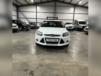 Used Ford Focus 2011 for sale - 79012895: Photo