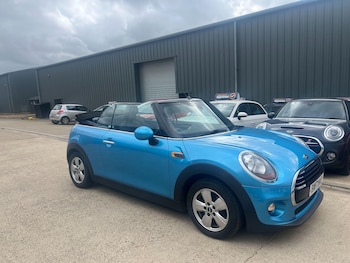Used MINI Convertible 2017 for sale - 78261184: Photo