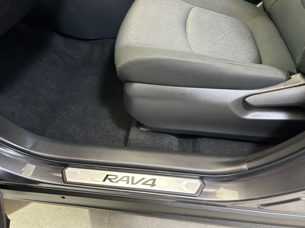 Used Toyota RAV4 2022 for sale - 76372321: Photo 22