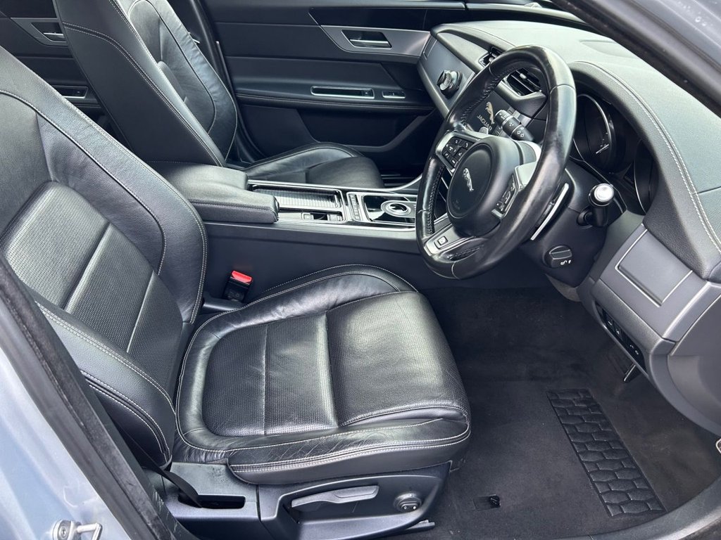 Used Jaguar XF 2018 for sale - 77480137: Photo 27