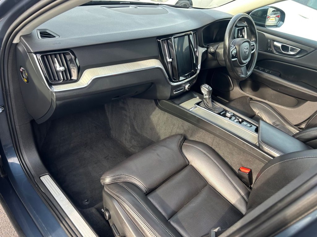 Used Volvo V60 2018 for sale - 77967684: Photo 18