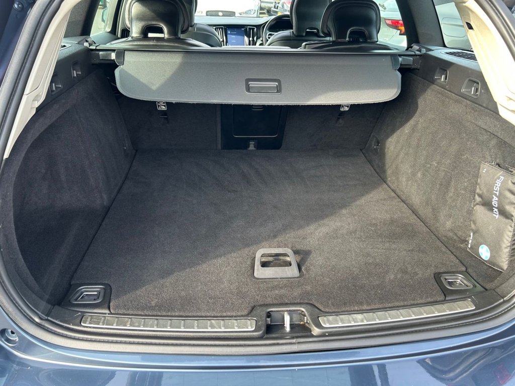 Used Volvo V60 2018 for sale - 77967684: Photo 28