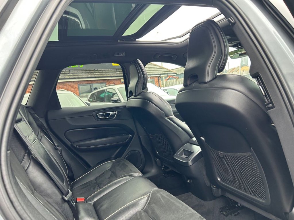 Used Volvo XC60 2018 for sale - 78003130: Photo 31