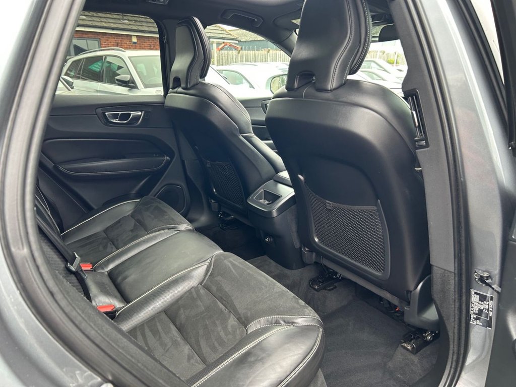 Used Volvo XC60 2018 for sale - 78003130: Photo 32