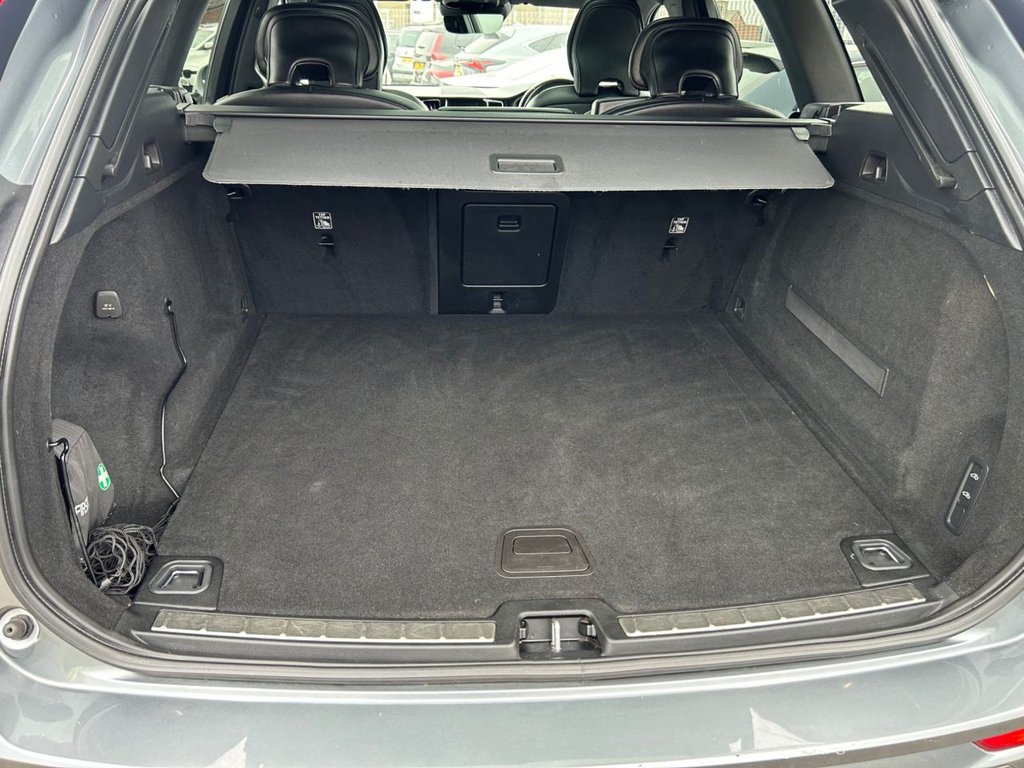 Used Volvo XC60 2018 for sale - 78003130: Photo 34