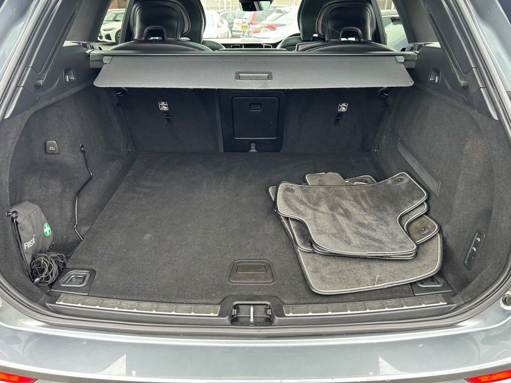 Used Volvo XC60 2018 for sale - 78003130: Photo 35