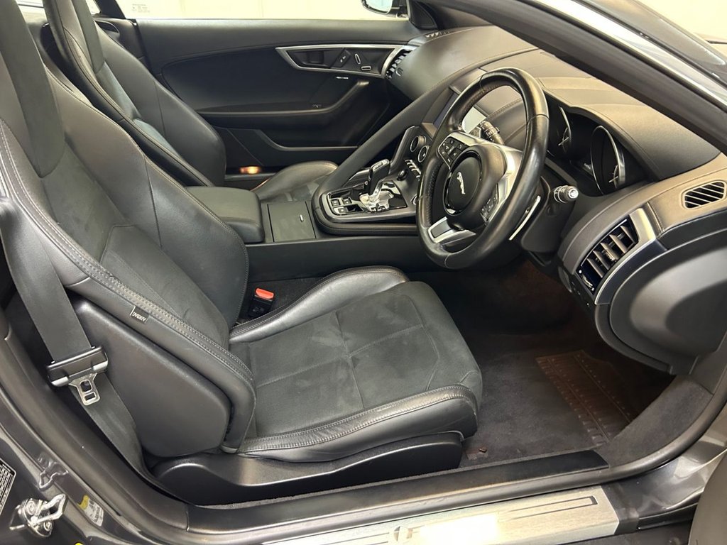 Used Jaguar F-Type 2019 for sale - 76396291: Photo 20