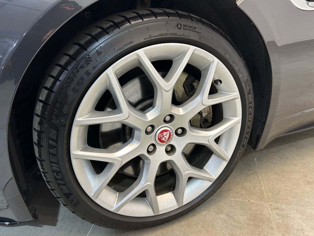 Used Jaguar F-Type 2019 for sale - 76396291: Photo 36