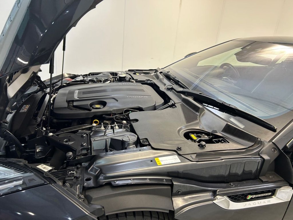 Used Jaguar F-Type 2019 for sale - 76396291: Photo 38