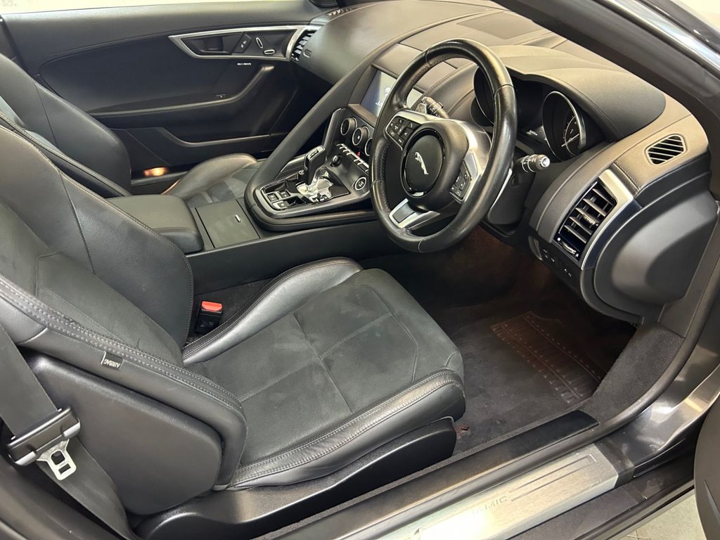 Used Jaguar F-Type 2019 for sale - 76396291: Photo 42