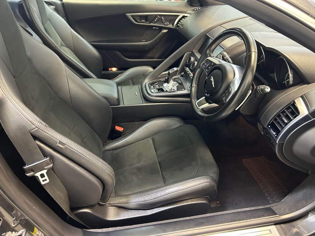 Used Jaguar F-Type 2019 for sale - 76396291: Photo 44