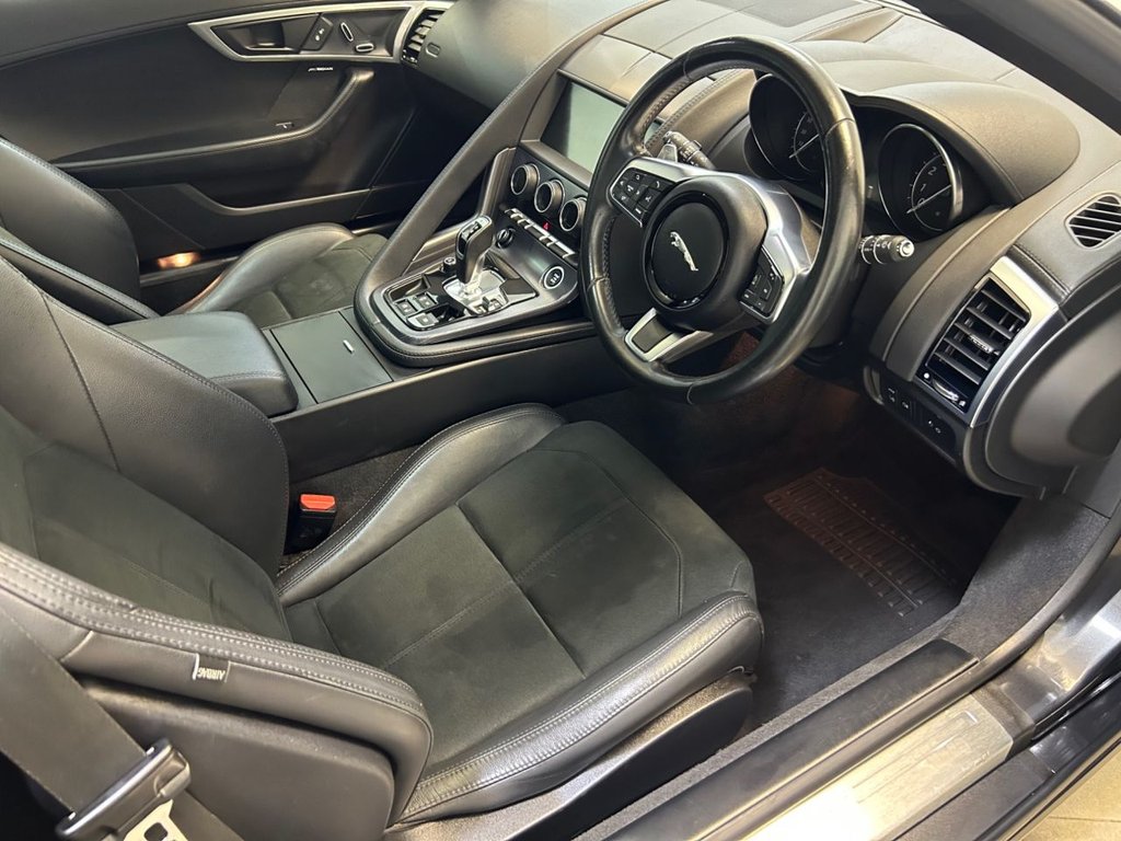 Used Jaguar F-Type 2019 for sale - 76396291: Photo 45