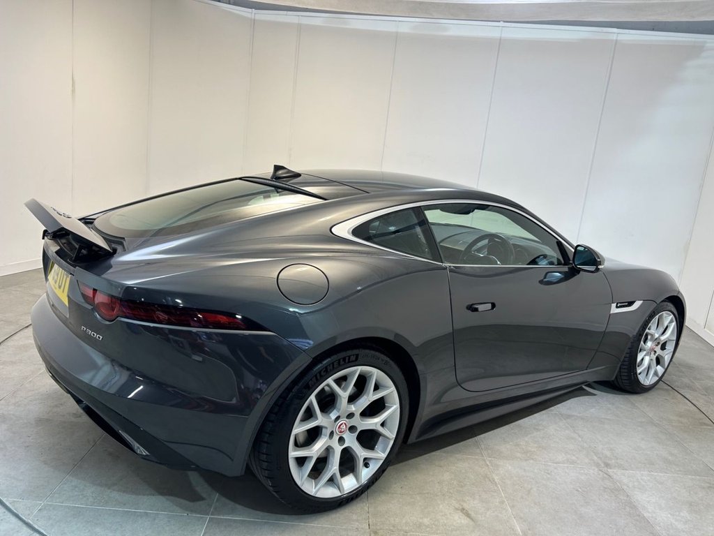 Used Jaguar F-Type 2019 for sale - 76396291: Photo 5