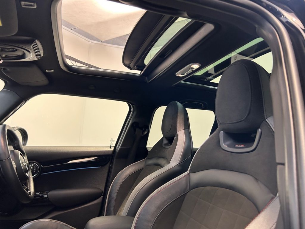 Used MINI Hatch 2022 for sale - 77673666: Photo 11