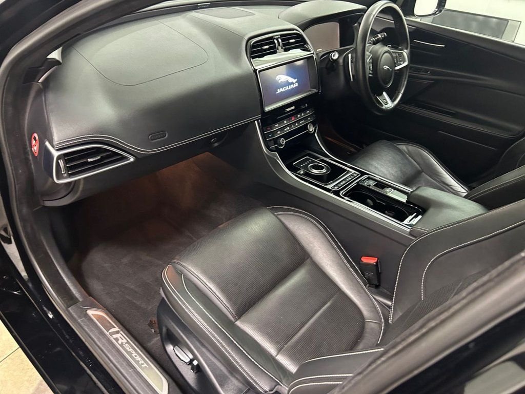 Used Jaguar XE 2019 for sale - 77739581: Photo 14