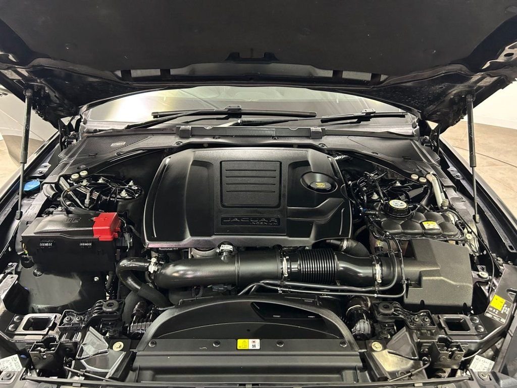 Used Jaguar XE 2019 for sale - 77739581: Photo 19