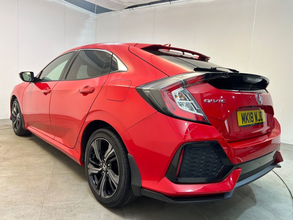 Used Honda Civic 2018 for sale - 76914795: Photo 10