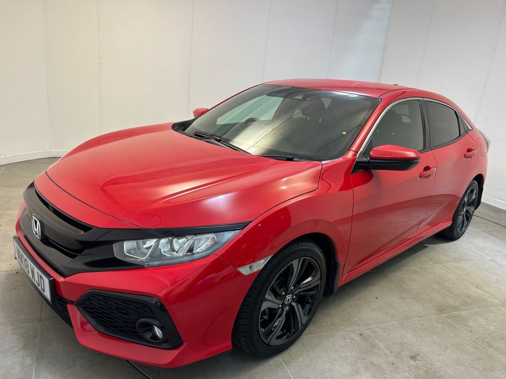 Used Honda Civic 2018 for sale - 76914795: Photo 30