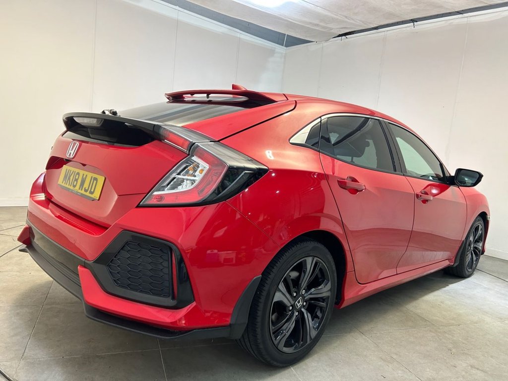 Used Honda Civic 2018 for sale - 76914795: Photo 6