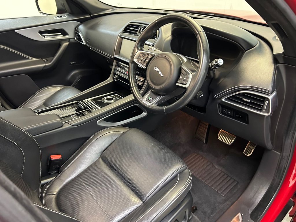 Used Jaguar F-Pace 2017 for sale - 76439351: Photo 16