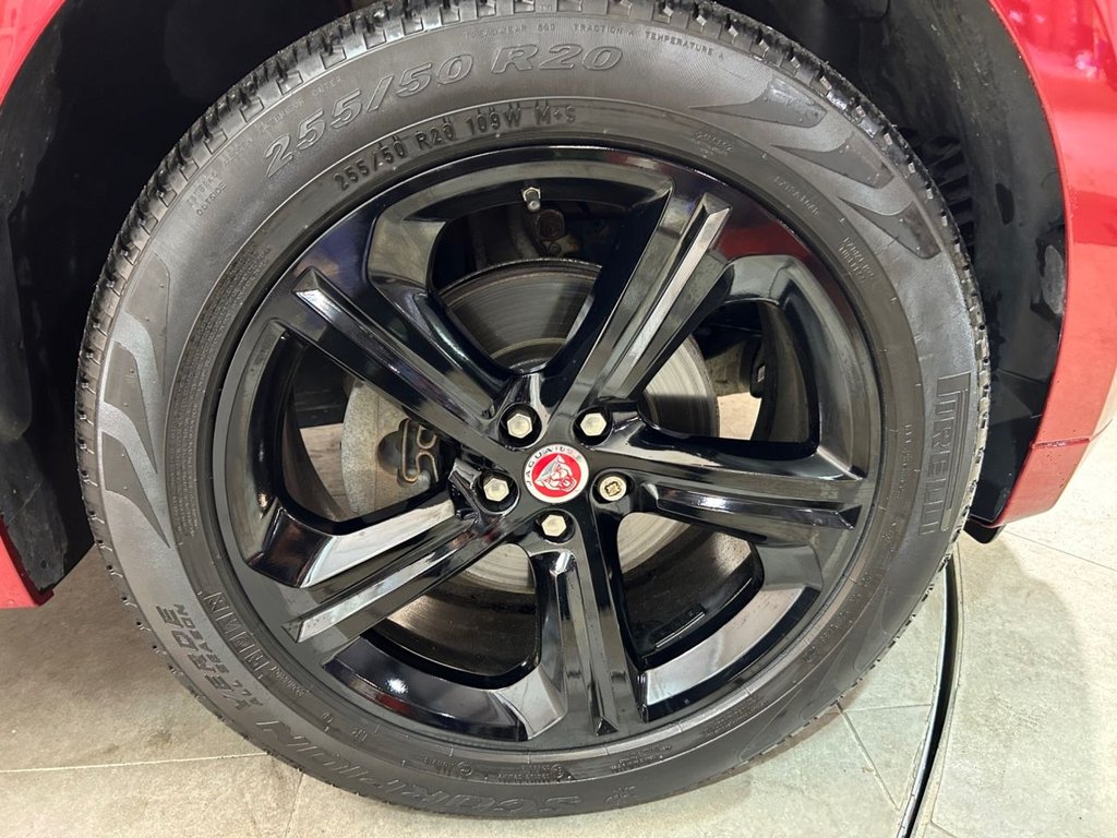 Used Jaguar F-Pace 2017 for sale - 76439351: Photo 26